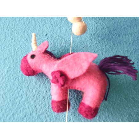 Móvil infantil Unicornio